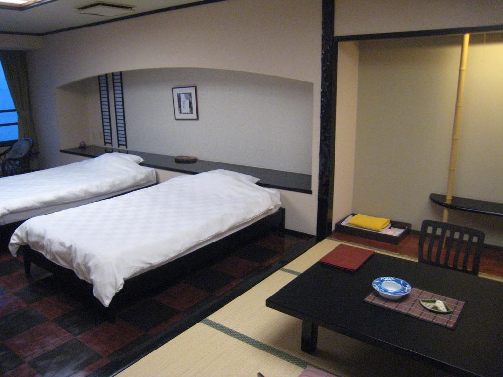 Utsumionsen Ichizu Hotel Aichi Exterior photo