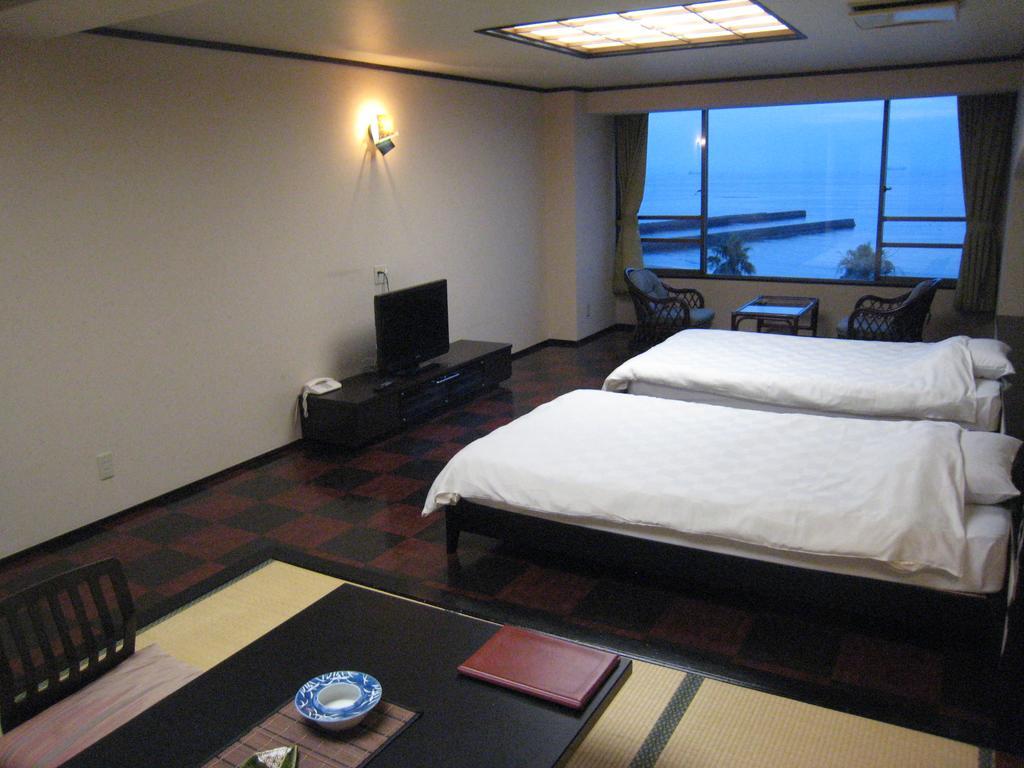 Utsumionsen Ichizu Hotel Aichi Exterior photo