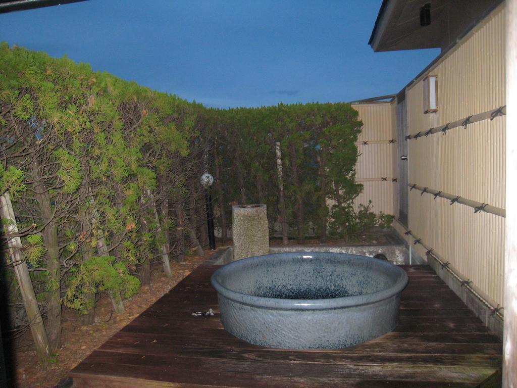Utsumionsen Ichizu Hotel Aichi Exterior photo