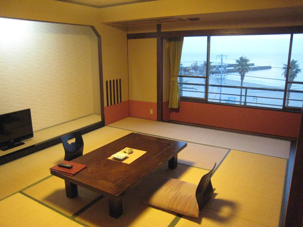 Utsumionsen Ichizu Hotel Aichi Exterior photo