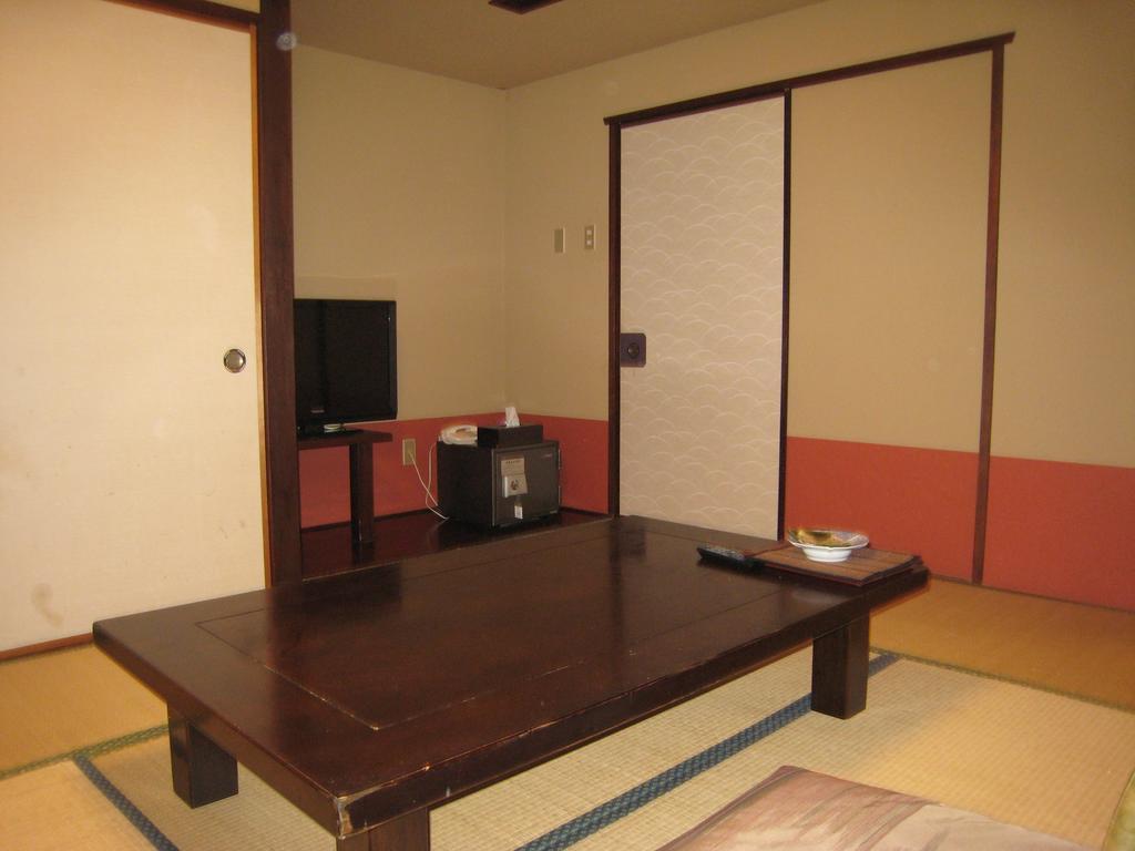 Utsumionsen Ichizu Hotel Aichi Exterior photo