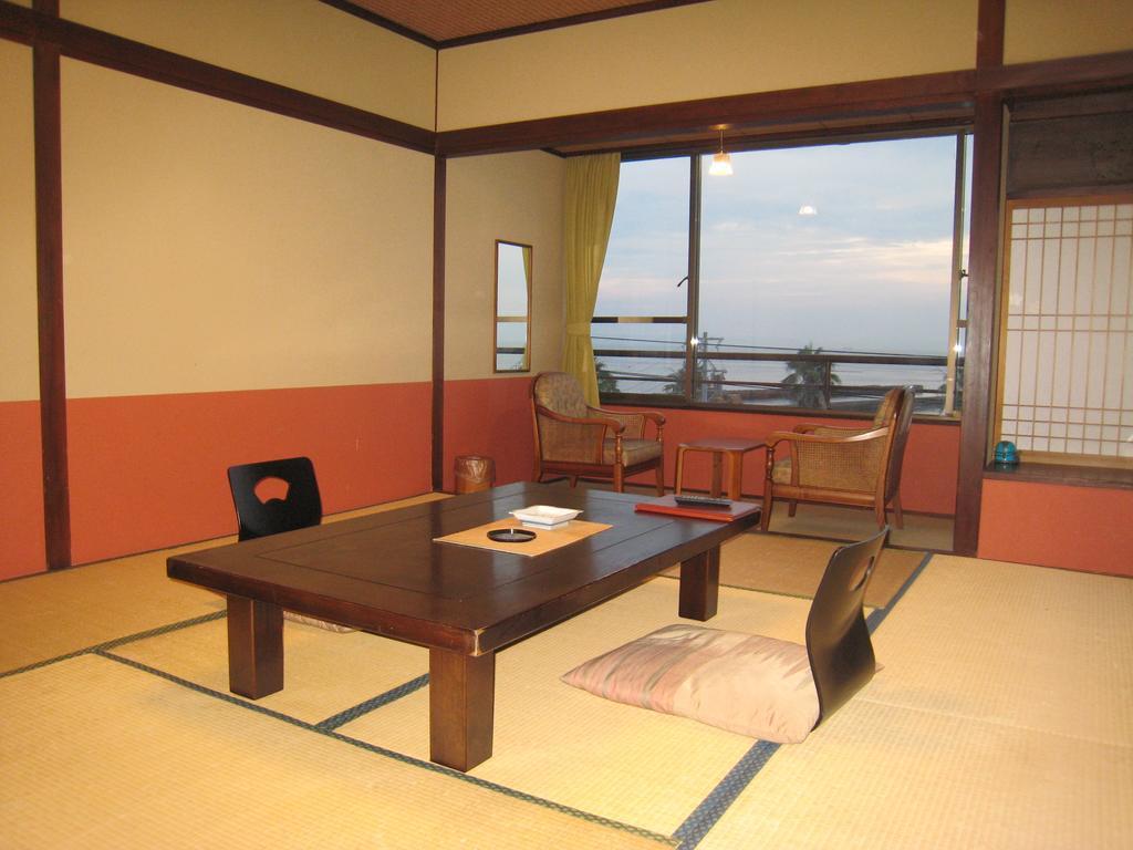 Utsumionsen Ichizu Hotel Aichi Exterior photo