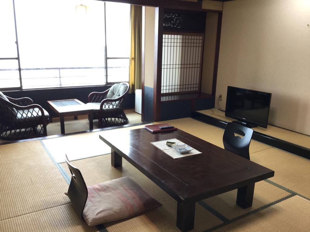 Utsumionsen Ichizu Hotel Aichi Exterior photo
